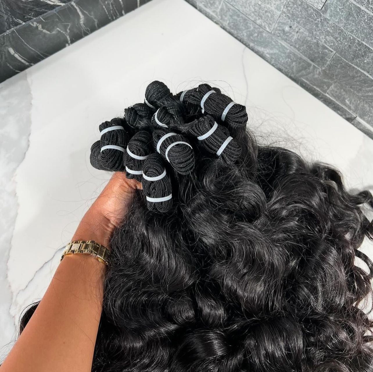 Buy 3 bundles Get FREE HD Closure